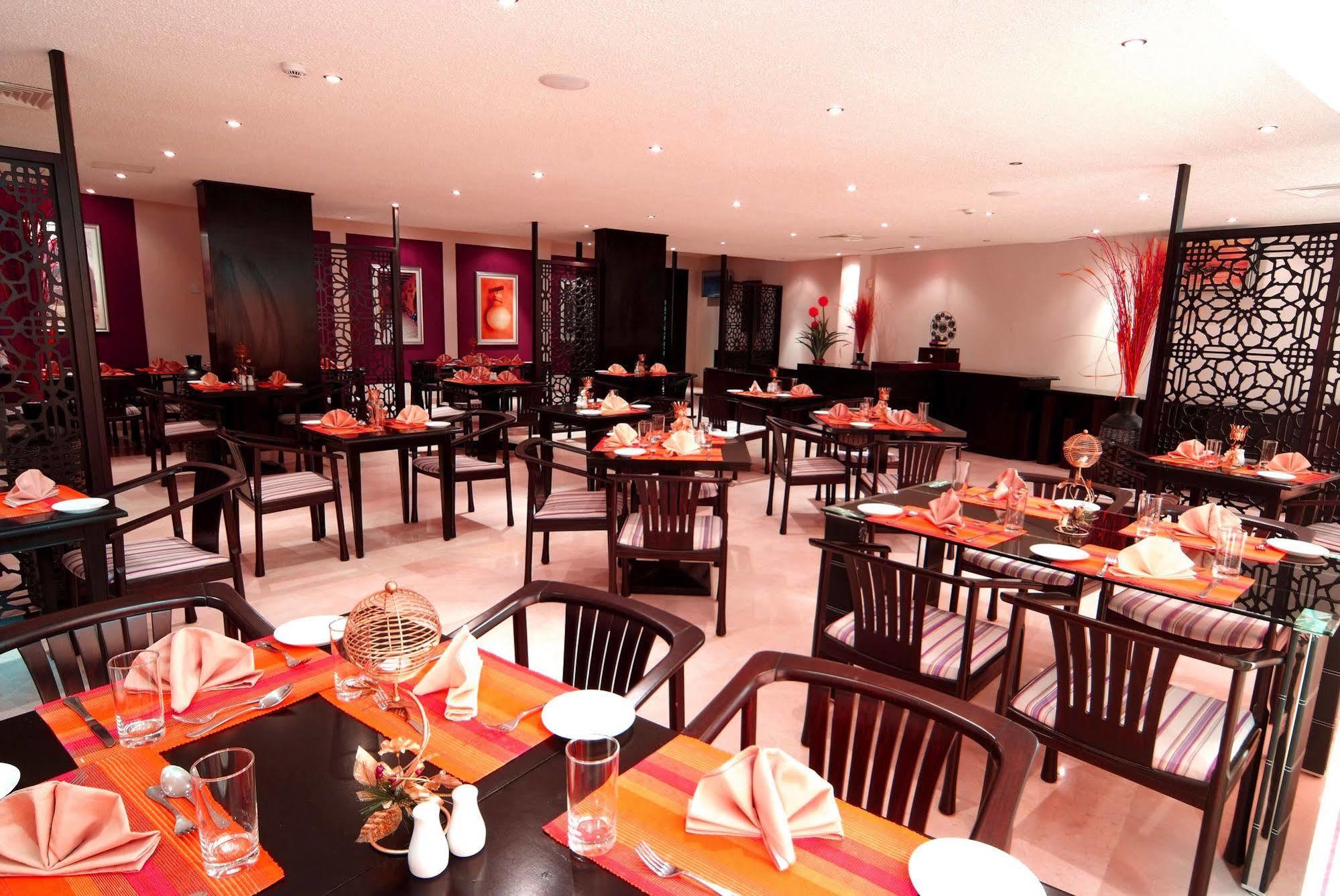 Al Wadi Hotel Sohar Exteriör bild